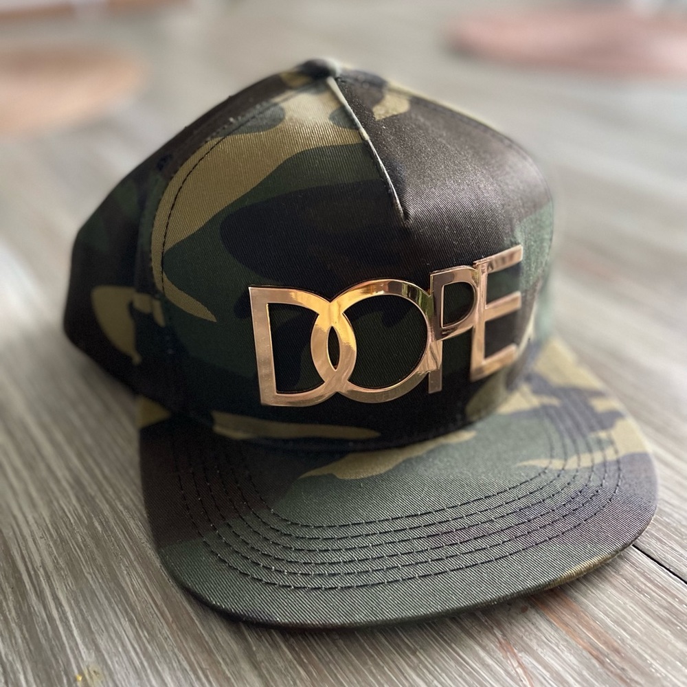 Dope camo snapback